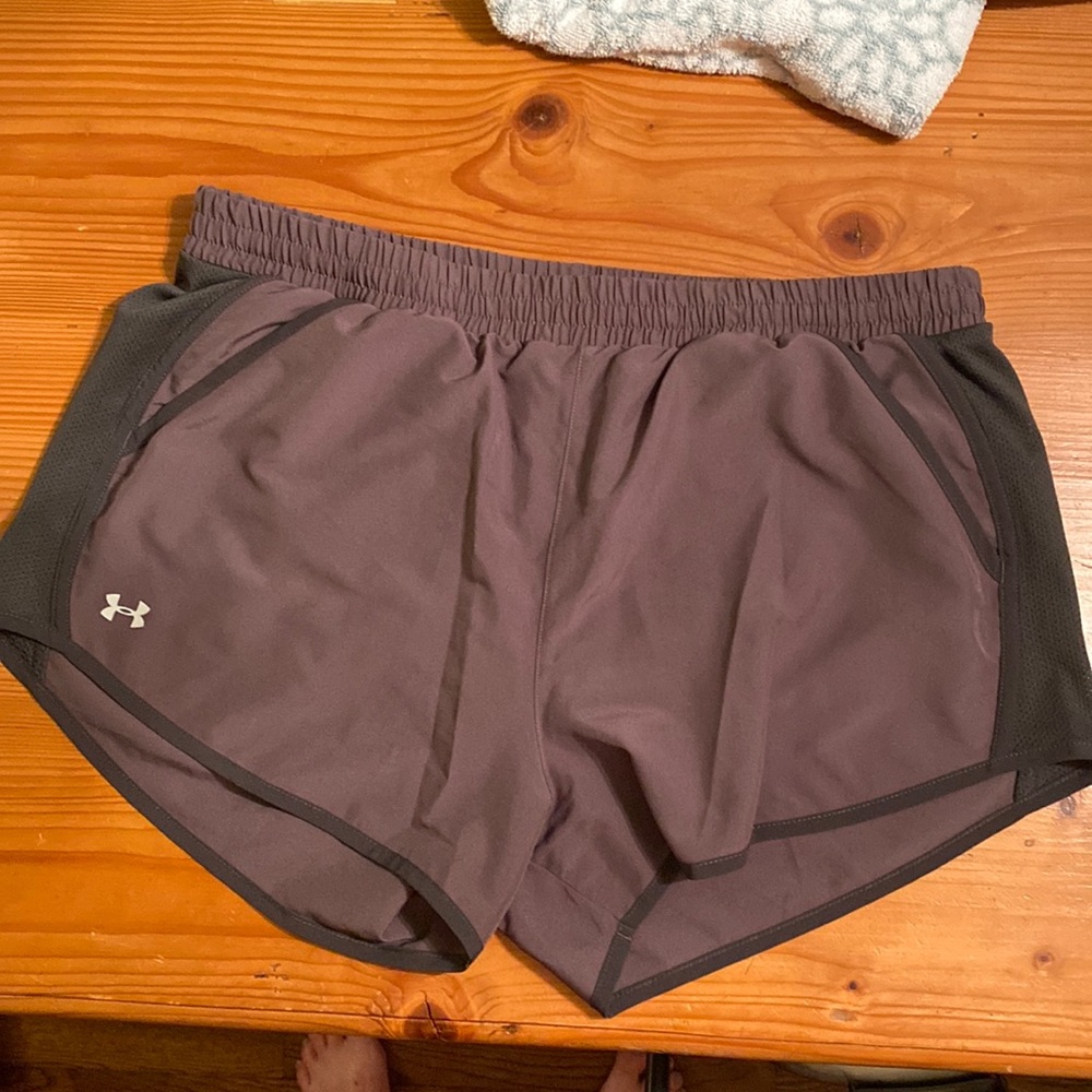 Under Armour UA Heat Gear shorts LG Purple & grey EUC